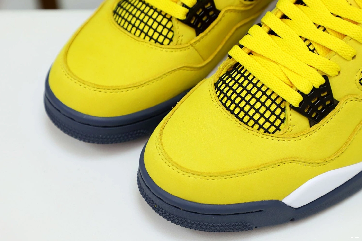 AIR 4 'LIGHTNING' 2021 AIR JORDAN RETRO JORDAN 0116